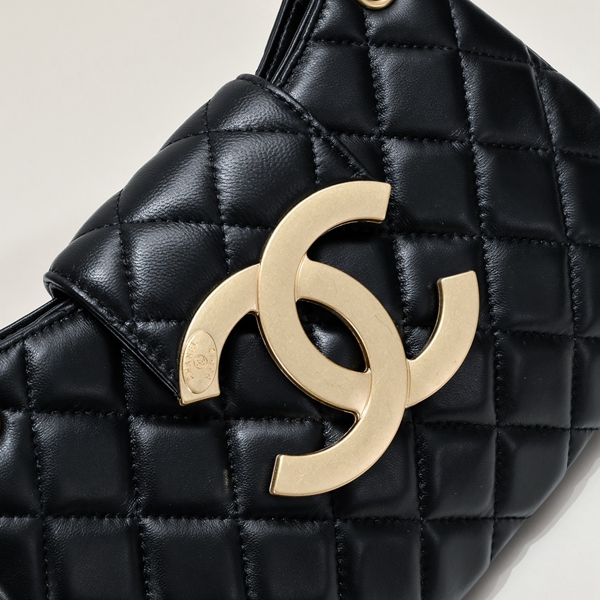 シャネルバッグ素材ディテール